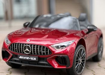 Kırmızı Mercedes Akülü Araba